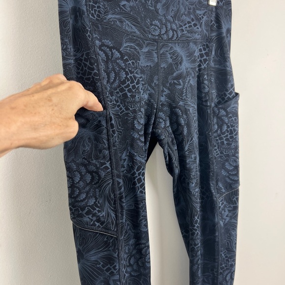 Lululemon Athletica Women's Speed Up Crop 21" Legging In Nouveau Mach Size 4 - Picture 9 of 12